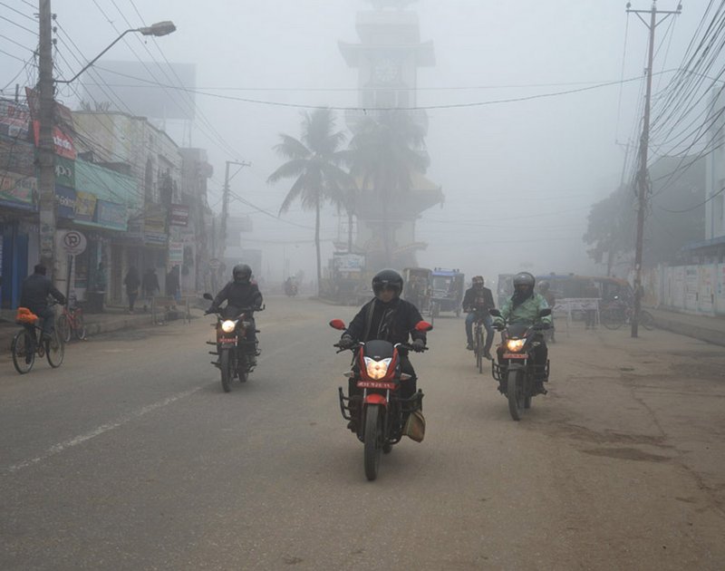 शितलहरका कारण वीरगन्जको जनजीवन कष्टकर बन्दै