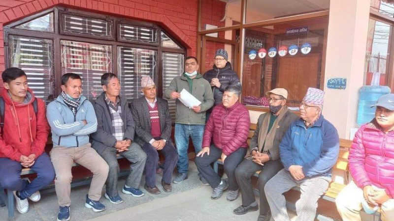 केही दिनमै सिन्धुपाल्चोक एमालेमा ठूलो पहिरो जानेछ : माधव कुमार नेपाल