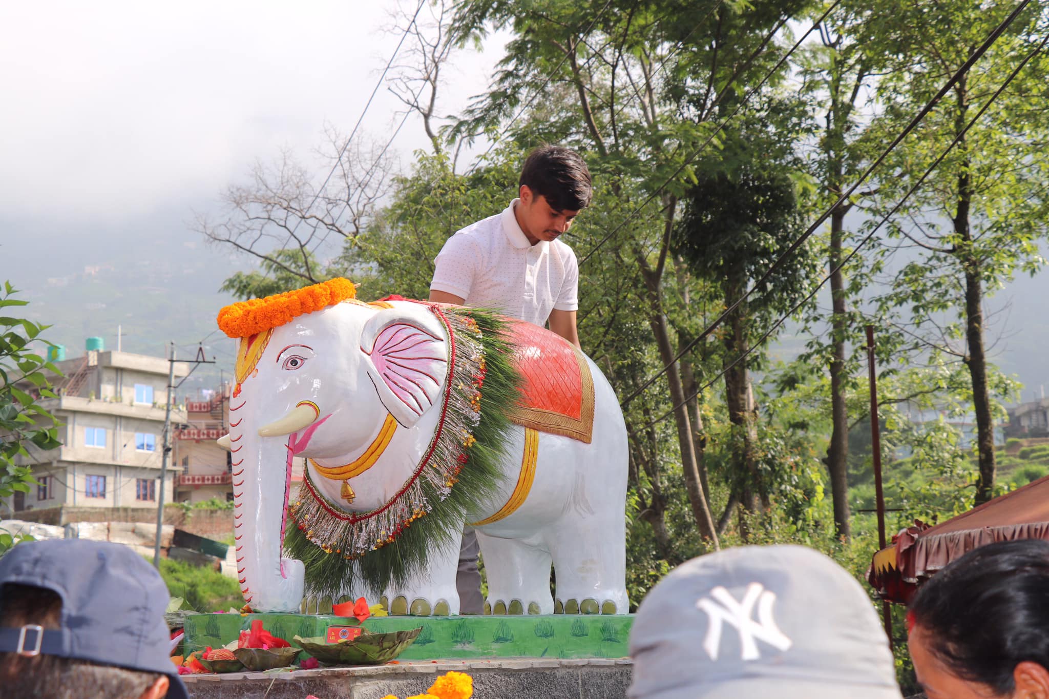 गोकर्णेश्वर -३ सुन्ताखानको हात्ती पाइले गणेश मन्दिरमा हात्तिको मुर्ति स्थापना