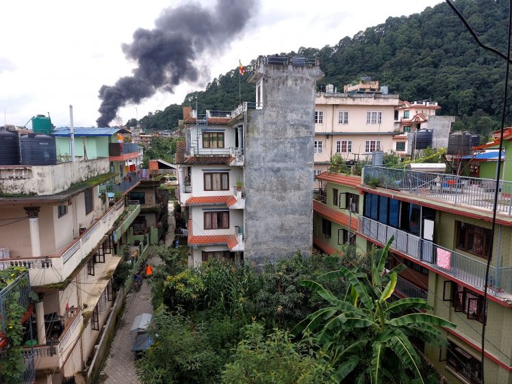 बालाजु बाइपासको एक जुत्ता कारखानामा आगलागी