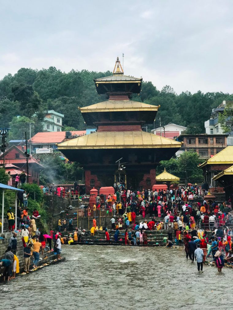 आज कुशे औशी, गोकर्णेश्वर महादेव मन्दिरमा बिहानै देखि भक्तजनको भीड