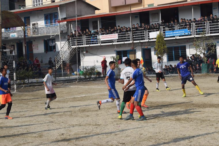 नेपालय  स्कुल पाँचौ चक्र बहादुर स्मृति अन्तर बिध्यालय छात्र फुटबल प्रतियोगिताको फाइनलमा प्रवेश