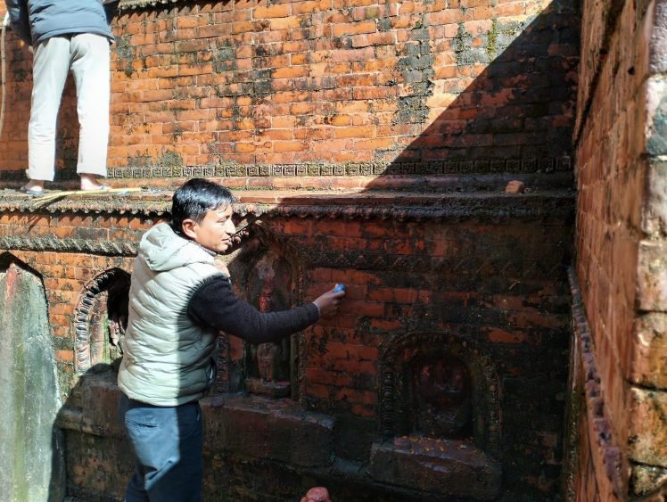 सम्पदा सरसफाई र संरक्षणमा जुट्दै शंखरापुर वडा नं ६ का वडा अध्यक्ष  राधाकृष्ण श्रेष्ठ