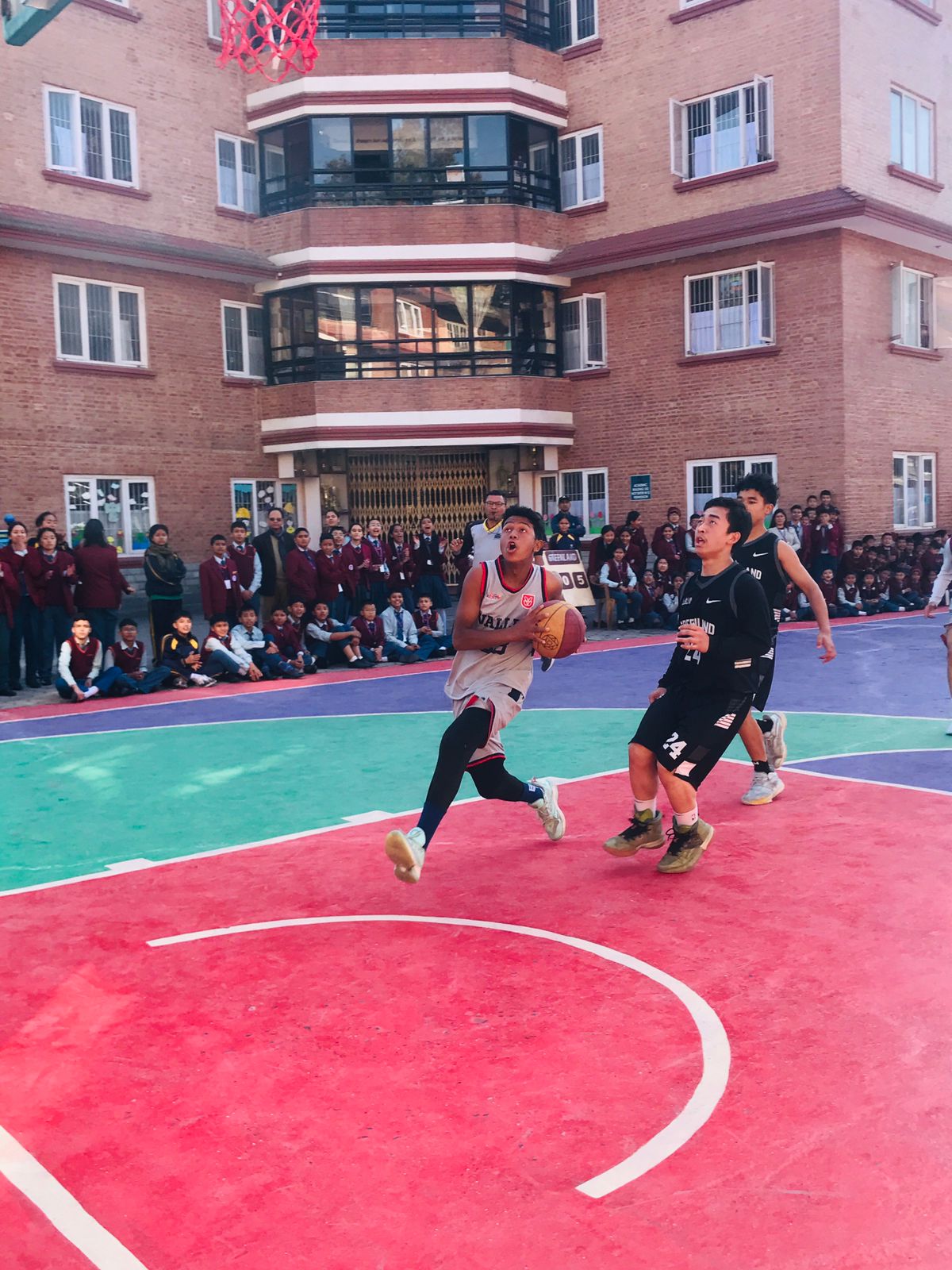 १९ औं भ्याली पब्लिक अन्तरविद्यालय बास्केटबलमा सत्यसाइ र सेबको जित