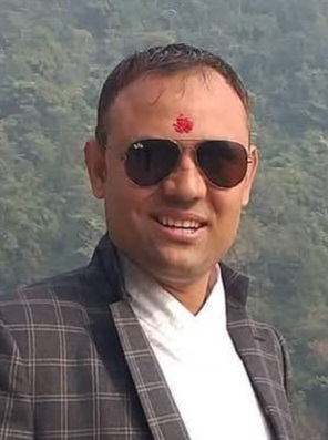 चार मुक्तक :  सुजन डोटेल