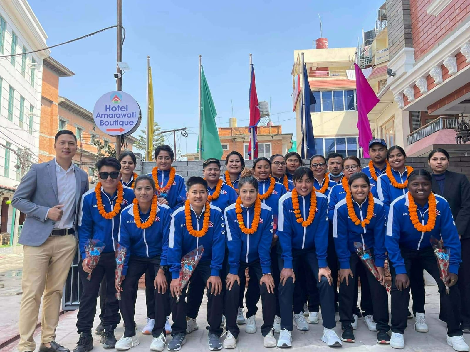 महिला टि-२० विश्वकप क्वालिफायरमा  उत्कृष्ट प्रदर्शन गर्नेलाई अमरावती बुटिक होटल को नगद पुरस्कार घोषणा