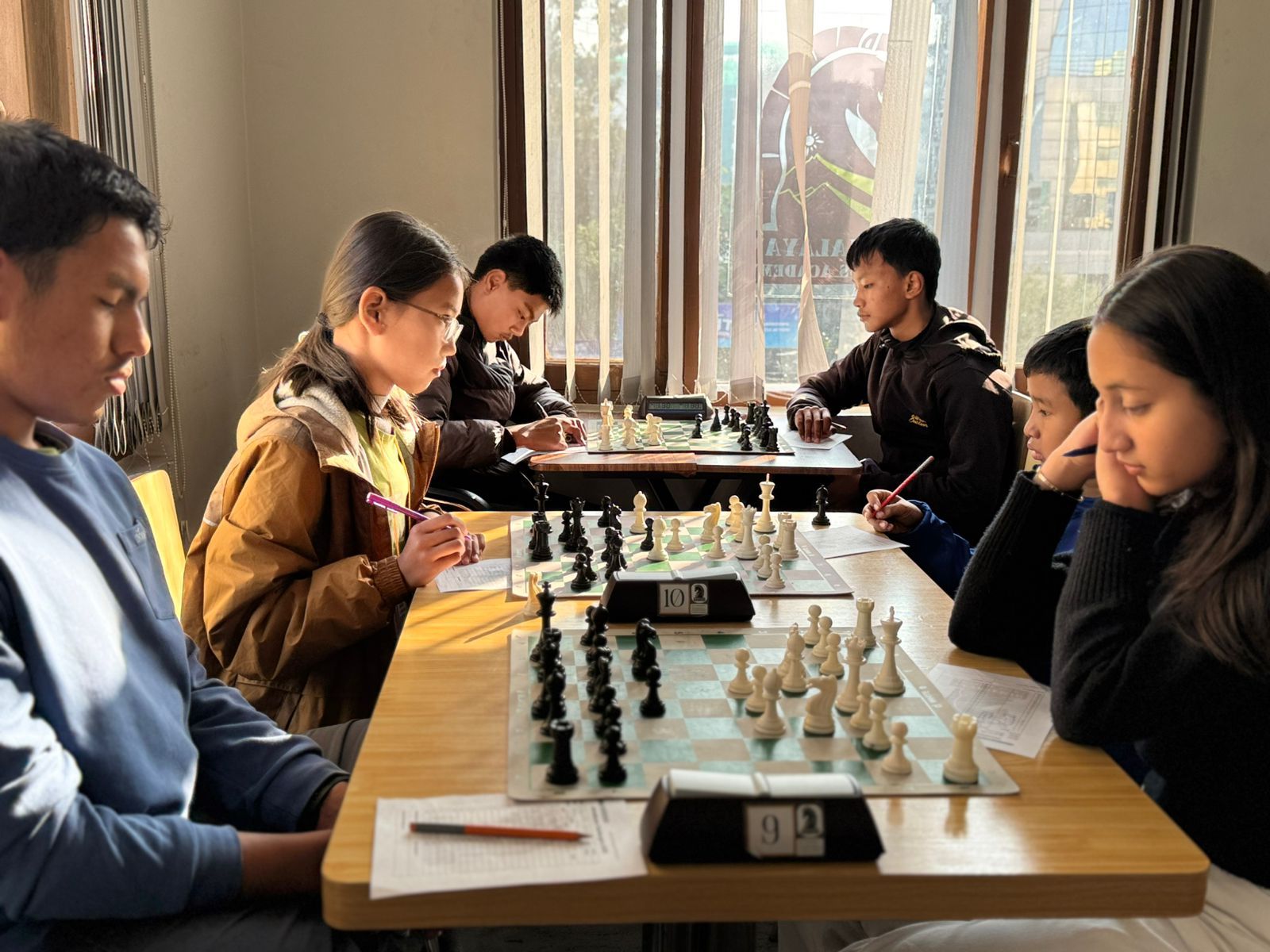 हिमालयन च्यालेन्जर्सः आशिर्वाद र सुजलको बराबरीले अभिकलाई फाइदा