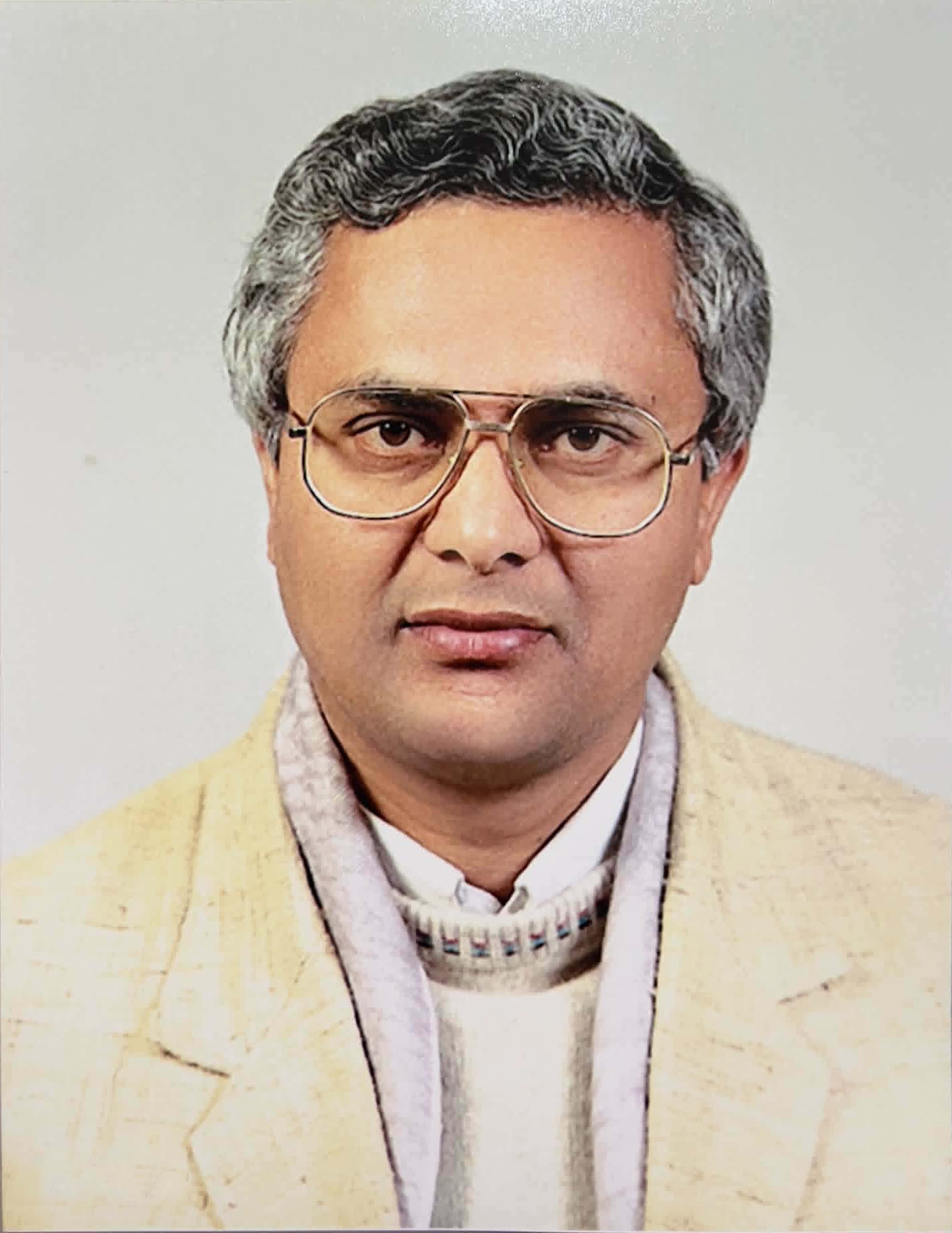 गजल : मदनराज थापा
