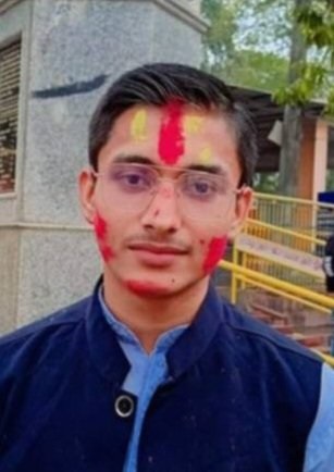 चार मुक्तक :  विवेक सायर